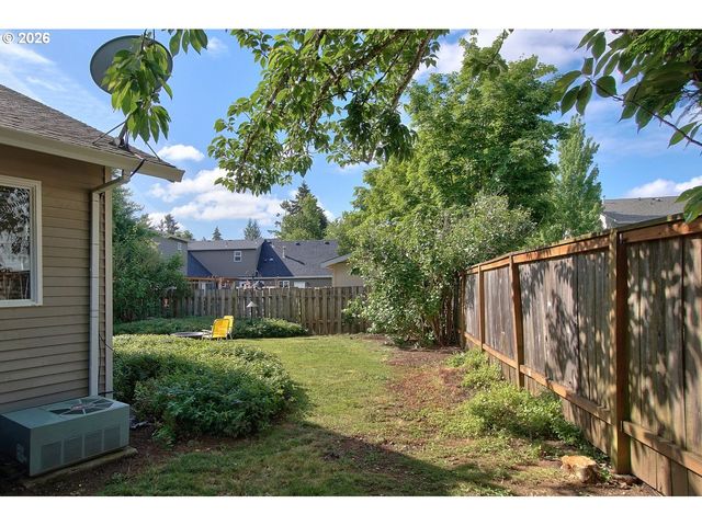 469 HARRIS Ln, Oregon City, OR 97045