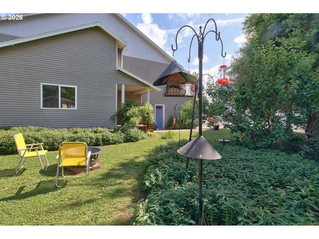 469 HARRIS Ln, Oregon City, OR 97045