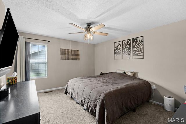 21 Doe Court, Moro, IL 62067