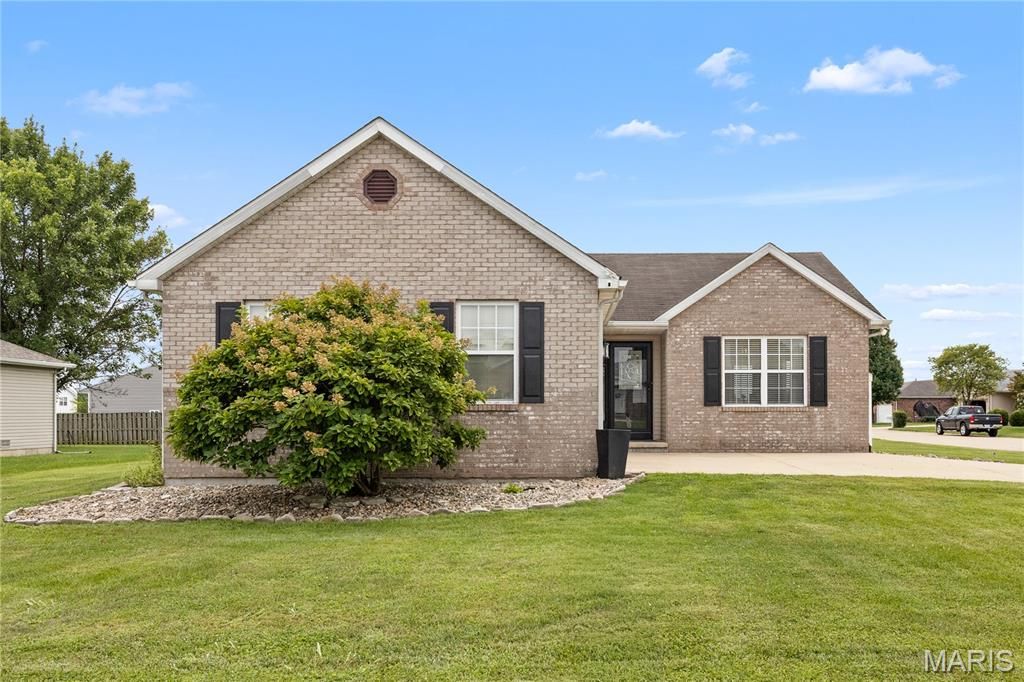 21 Doe Court, Moro, IL 62067