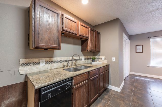 705 Admiralty Way, Fort Worth, TX 76108