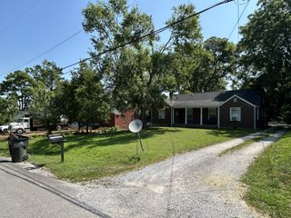 4810 Lindell St, Nashville, TN 37216