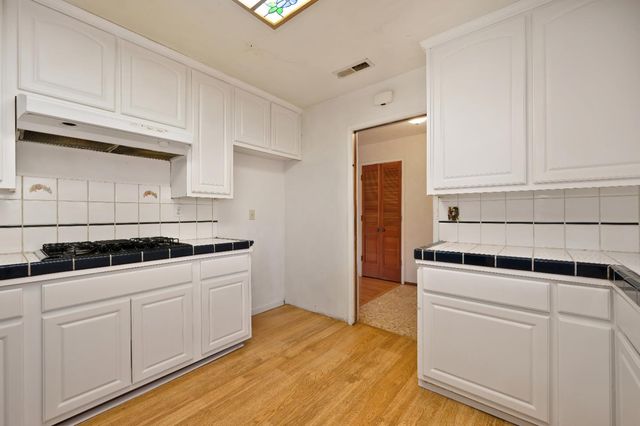 427 Golden Oak Dr, Meadow Vista, CA 95722