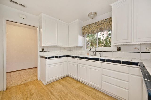 427 Golden Oak Dr, Meadow Vista, CA 95722