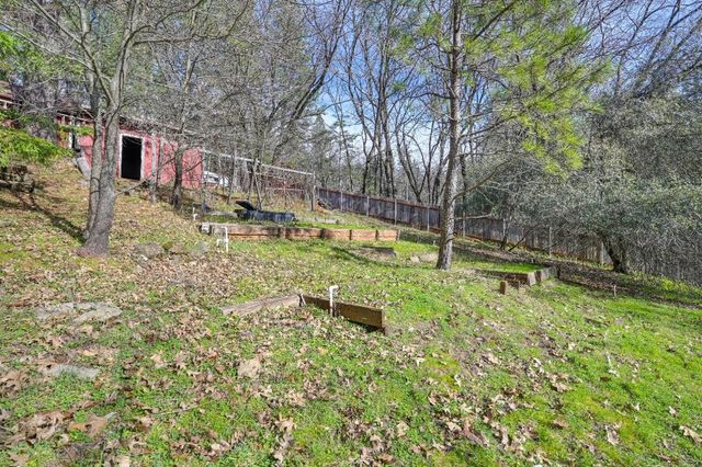 427 Golden Oak Dr, Meadow Vista, CA 95722