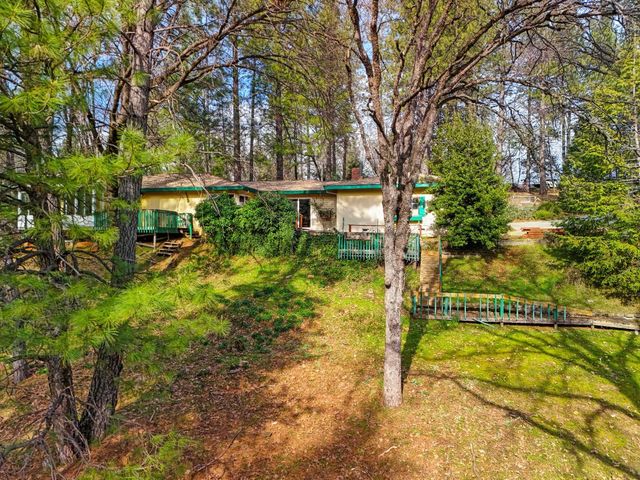 427 Golden Oak Dr, Meadow Vista, CA 95722