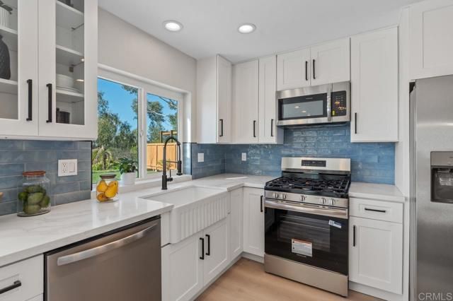 201 Meadow Vista Way, Encinitas, CA 92024