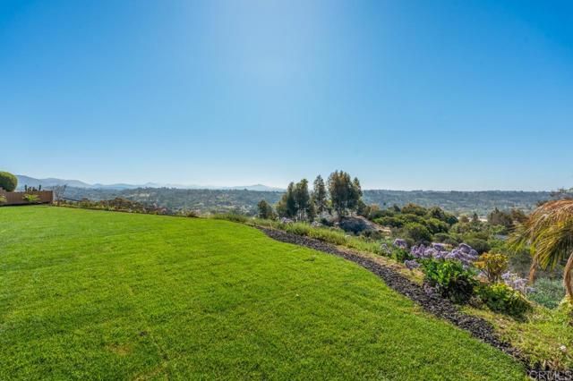 201 Meadow Vista Way, Encinitas, CA 92024