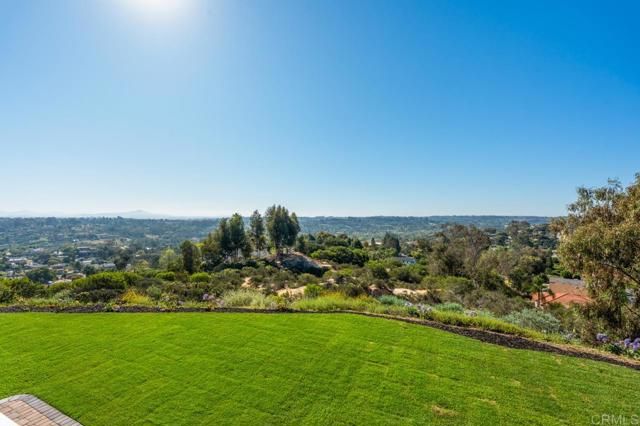 201 Meadow Vista Way, Encinitas, CA 92024