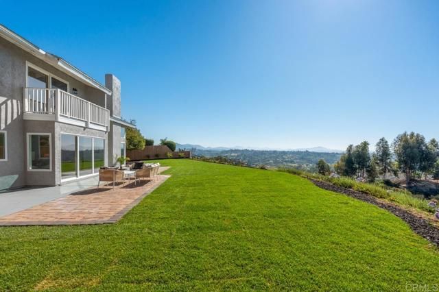 201 Meadow Vista Way, Encinitas, CA 92024