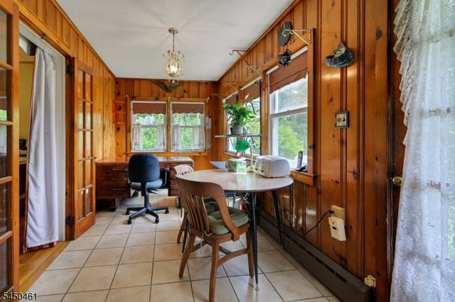 17 Bassett Ave, Mine Hill Twp., NJ 07803