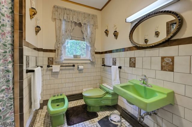 17 Bassett Ave, Mine Hill Twp., NJ 07803