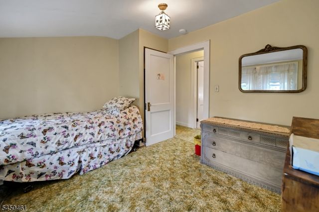 17 Bassett Ave, Mine Hill Twp., NJ 07803