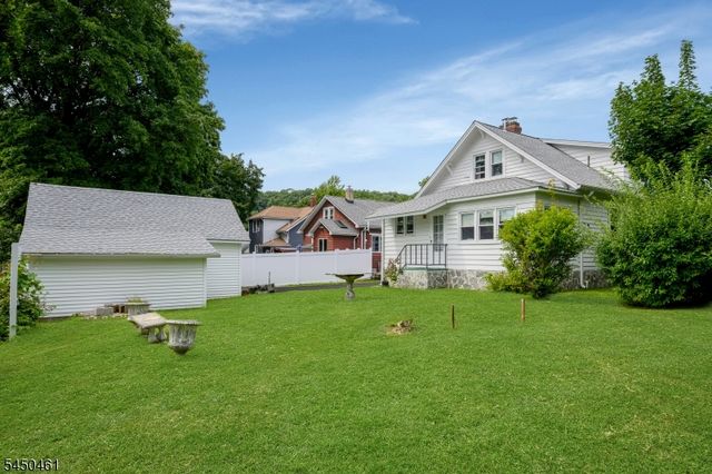 17 Bassett Ave, Mine Hill Twp., NJ 07803