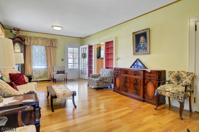 17 Bassett Ave, Mine Hill Twp., NJ 07803