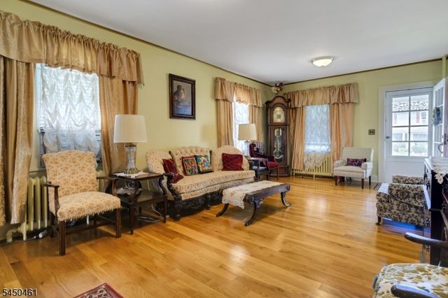 17 Bassett Ave, Mine Hill Twp., NJ 07803