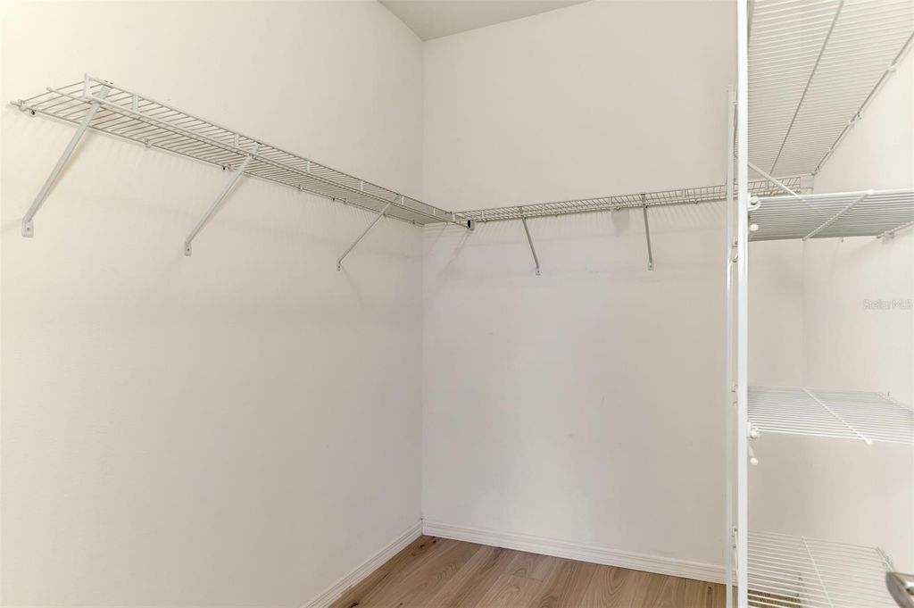 Image 40 of property listing at 11446 FORT LAUDERDALE PLACE, Venice, FL 34293