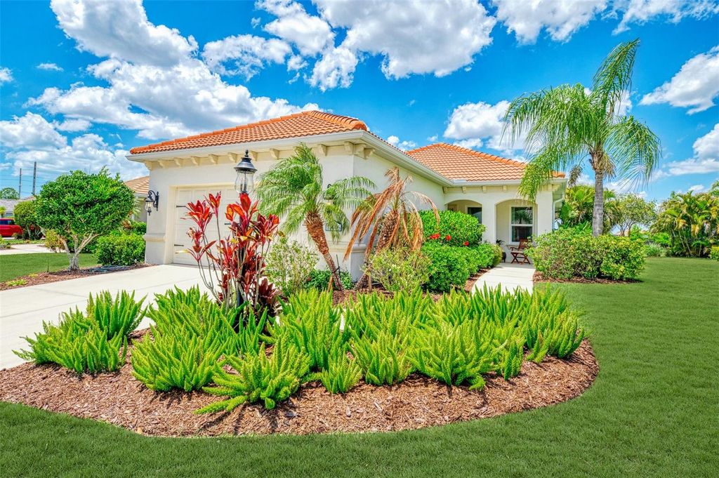 Image 6 of property listing at 11446 FORT LAUDERDALE PLACE, Venice, FL 34293