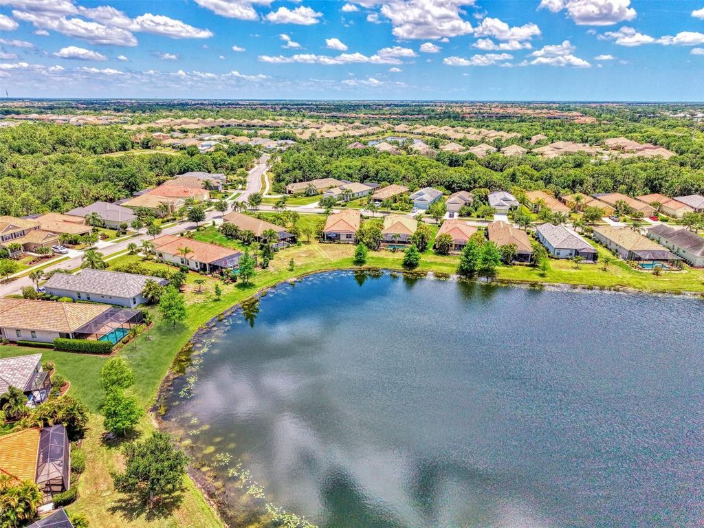 Image 63 of property listing at 11446 FORT LAUDERDALE PLACE, Venice, FL 34293