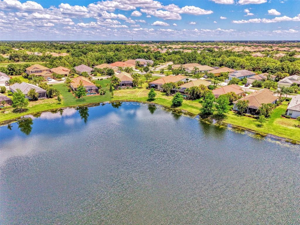 Image 64 of property listing at 11446 FORT LAUDERDALE PLACE, Venice, FL 34293