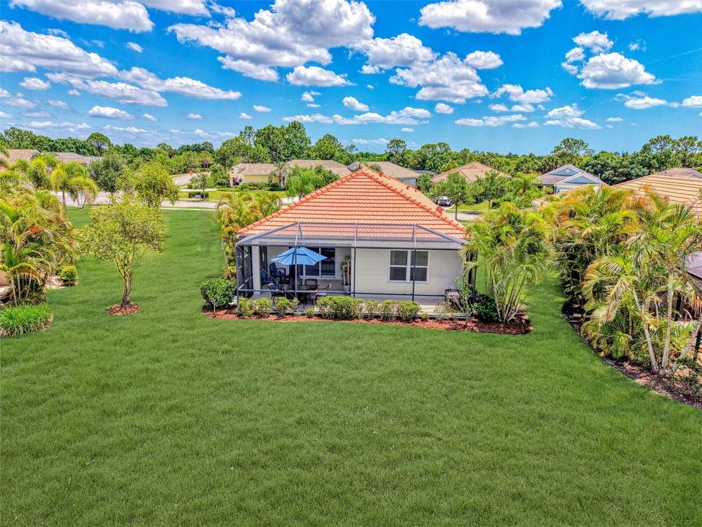 Image 67 of property listing at 11446 FORT LAUDERDALE PLACE, Venice, FL 34293