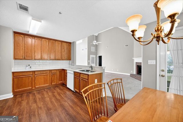 453 Simsbury Ridge, Macon, GA 31220