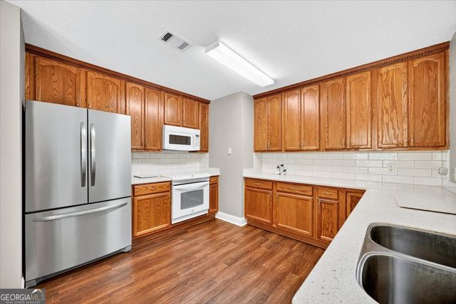 453 Simsbury Ridge, Macon, GA 31220