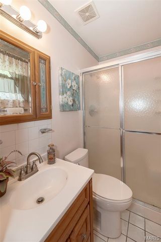 2846 Bee Tree Lane, St Louis, MO 63129