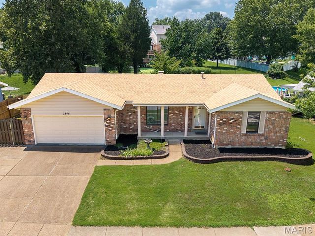 2846 Bee Tree Lane, St Louis, MO 63129