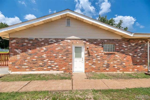 2846 Bee Tree Lane, St Louis, MO 63129