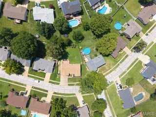 2846 Bee Tree Lane, St Louis, MO 63129