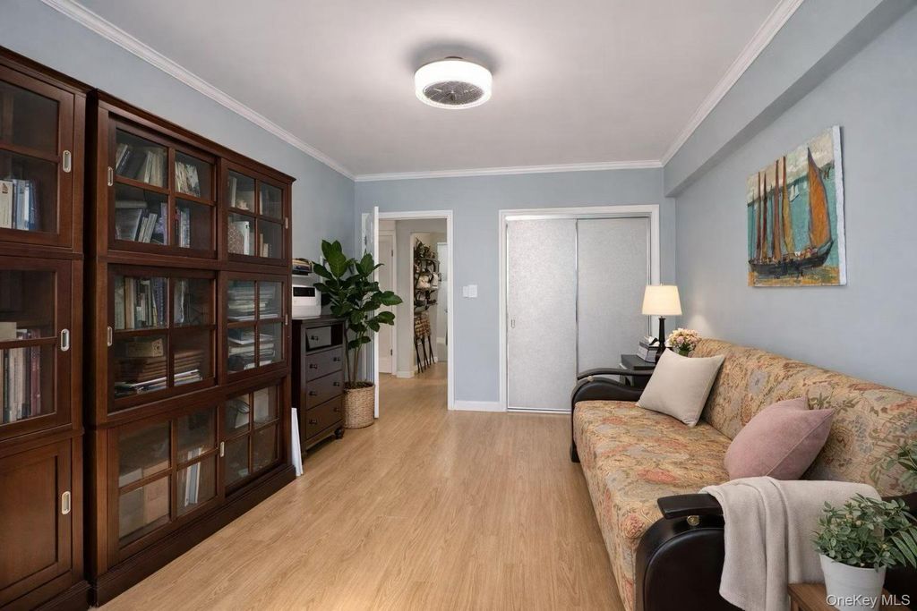 141-03 79 Avenue 2K, Flushing, NY 11367 — photo 3