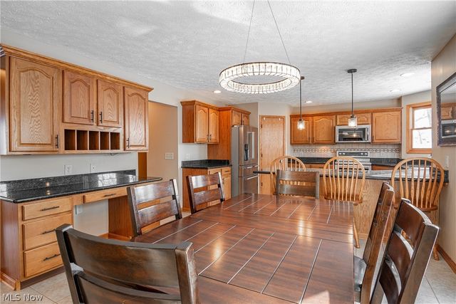 11002 Trenton Road NW, Uniontown, OH 44685