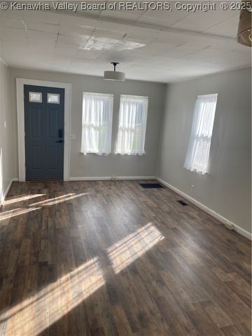 4022 Hughes Street, Huntington, WV 25704