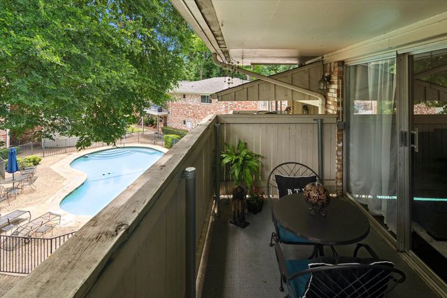 7806 Royal Lane 224, Dallas, TX 75230