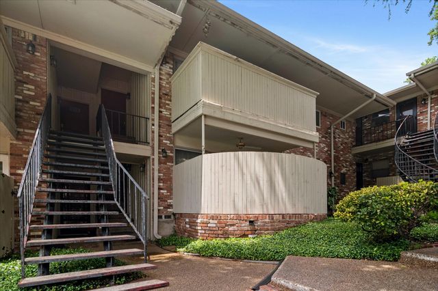7806 Royal Lane 224, Dallas, TX 75230