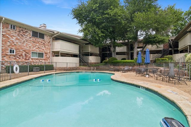 7806 Royal Lane 224, Dallas, TX 75230