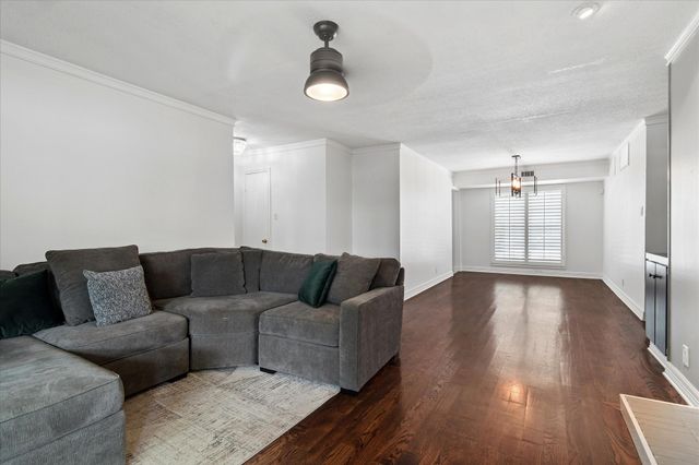 7806 Royal Lane 224, Dallas, TX 75230