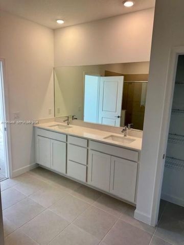 19488 Whispering Creek Rd, Loxahatchee, FL 33470