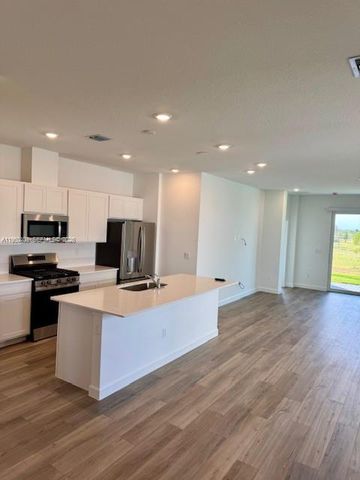 19488 Whispering Creek Rd, Loxahatchee, FL 33470