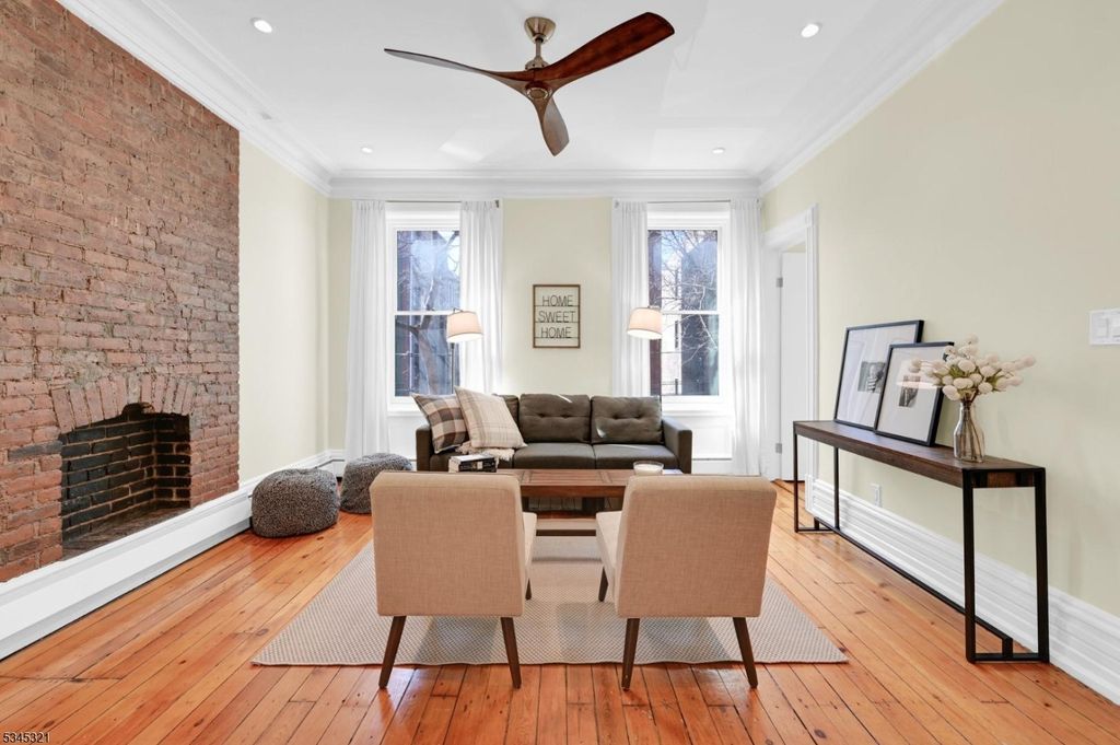 112 WAYNE STREET 2, Jersey City, NJ 07302