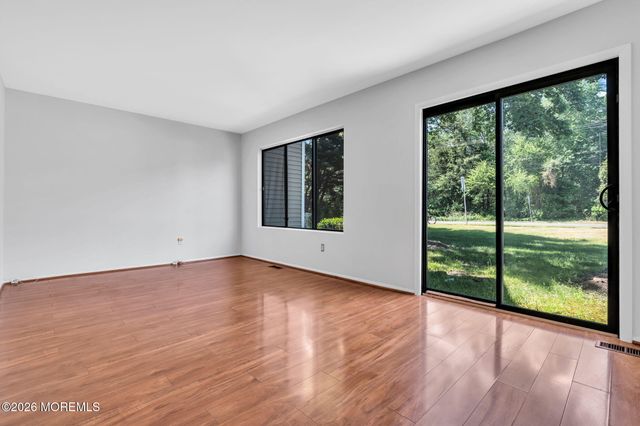 109 Sandra Place, Brick, NJ 08724