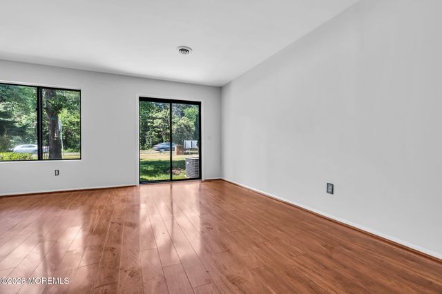 109 Sandra Place, Brick, NJ 08724