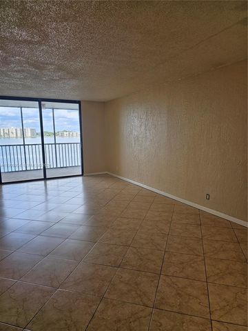 114 Lake Emerald Drive 409, Oakland Park, FL 33309