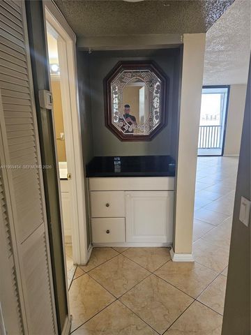 114 Lake Emerald Drive 409, Oakland Park, FL 33309