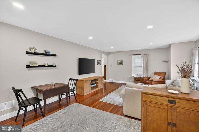 747 N CHUBB DR, Doylestown, PA 18901