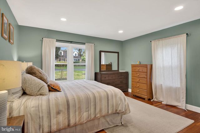 747 N CHUBB DR, Doylestown, PA 18901