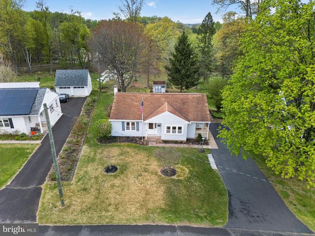 747 N CHUBB DR, Doylestown, PA 18901