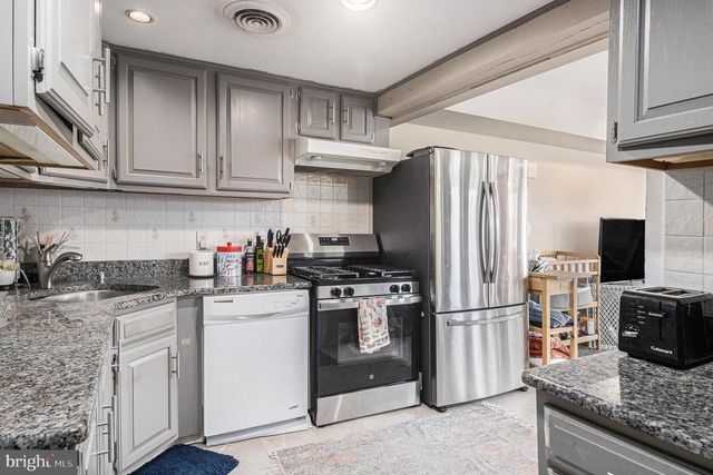 7710 QUEEN ST, Glenside, PA 19038