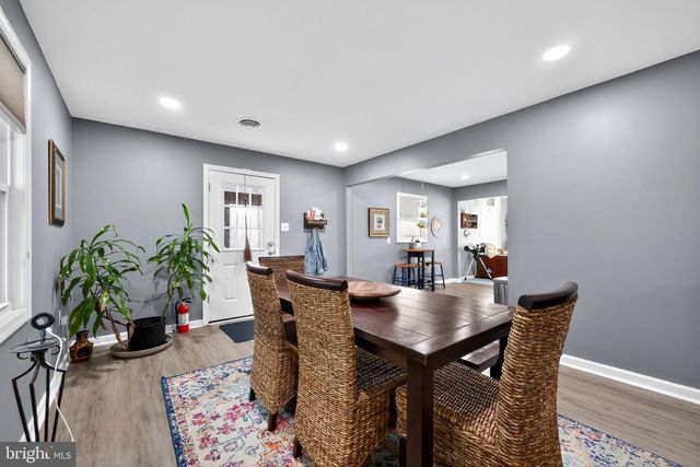 40 N ROSE LN, West Berlin, NJ 08091